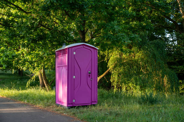 Porta potty delivery and setup in Gardner, KS